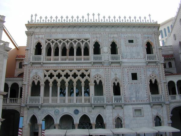 The venetian detail