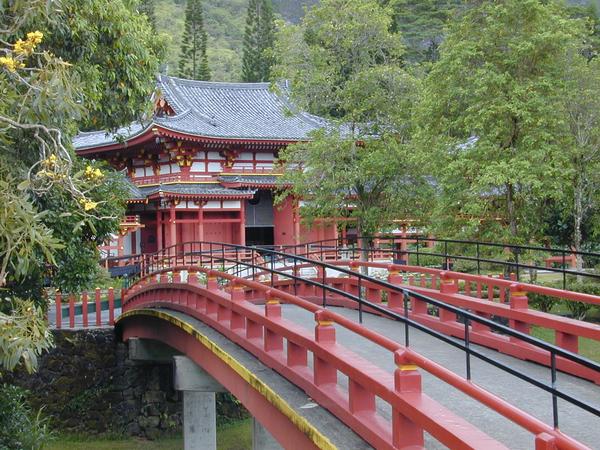 Bridge to the byodo in temple