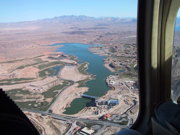 03 artificial lake for rich people