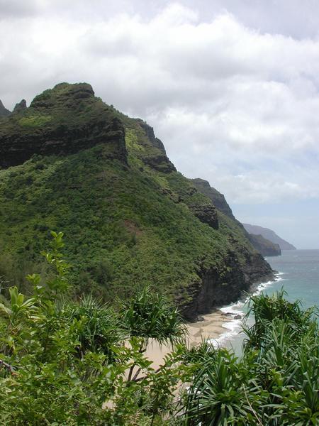 Approaching hanakapiai beach
