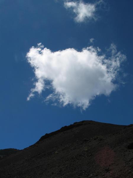 12 49 focus on the cloud and the sky turns blue