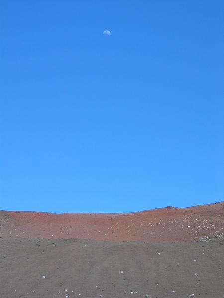 14 26 sky, moon, vent and ahinahina