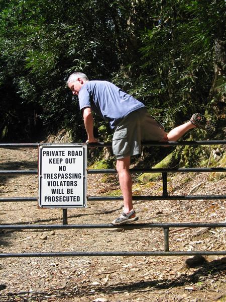 Kirk and the kapu sign