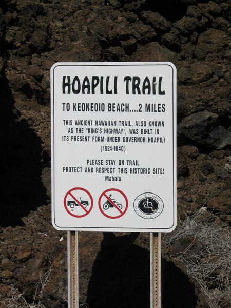 Hoapili trail sign