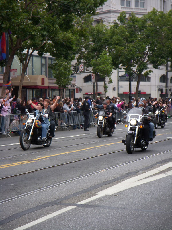 02 dykes on bikes still overcast 20121212 1921839394