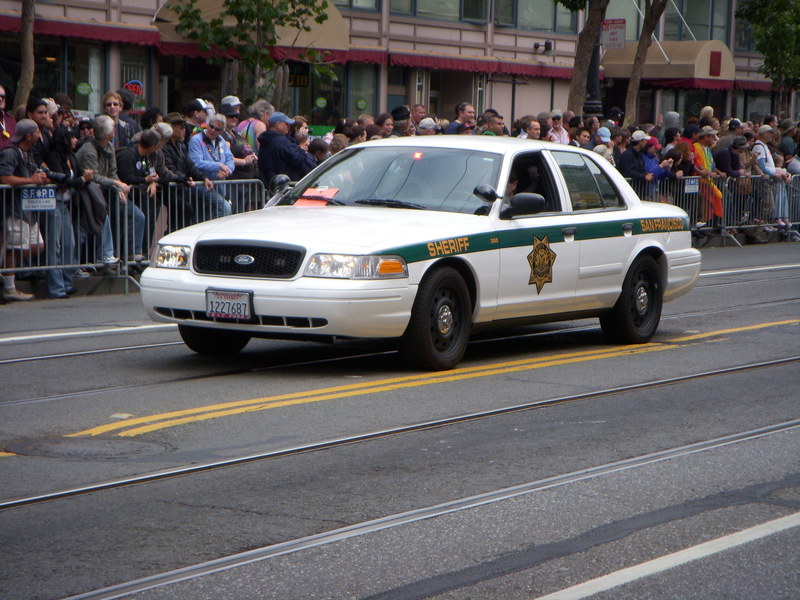 13 this sheriff patrol car is part of the parade 20121212 1806053371
