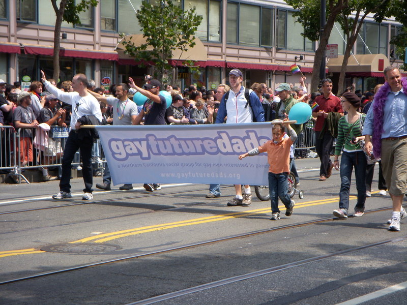 23 gayfuturedads 20121212 1734878637