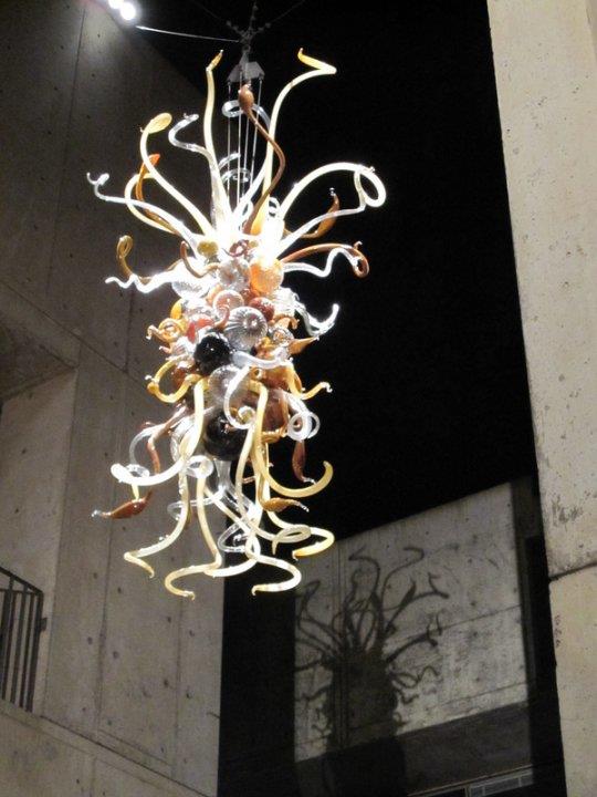 The south chandelier with its very own shadow pro 20121216 1131256962