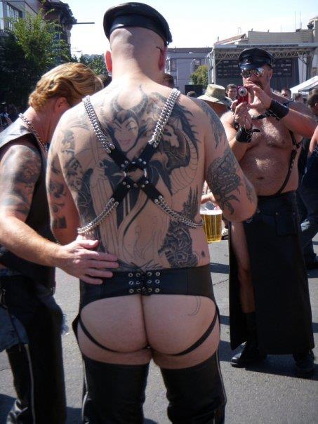 Big tattoos on display at the fair 20121216 1818231834