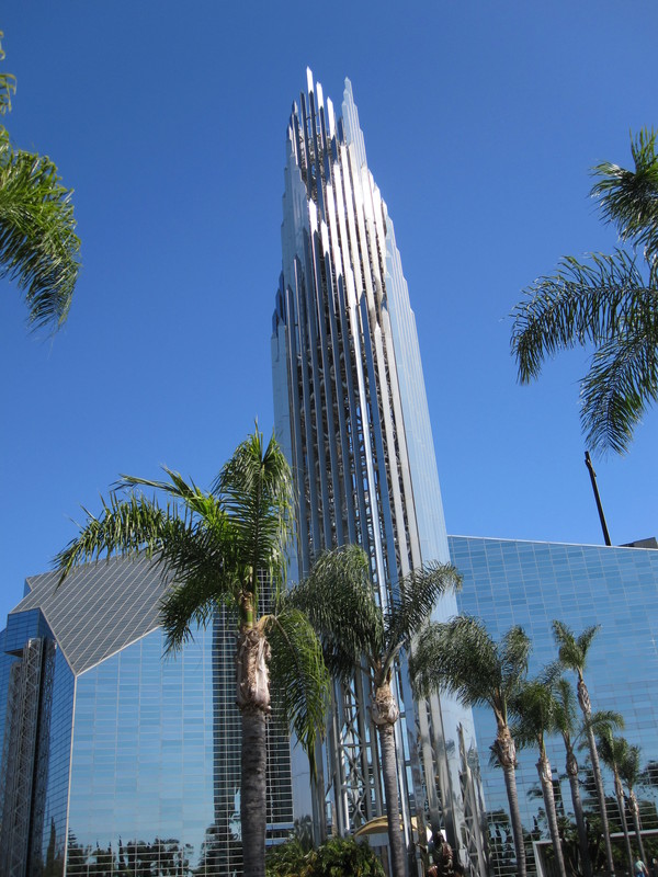 Crystal cathedral and palms 20121211 1032371579