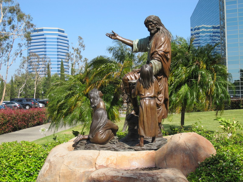 Crystal cathedral scultpture 20121211 1067717083
