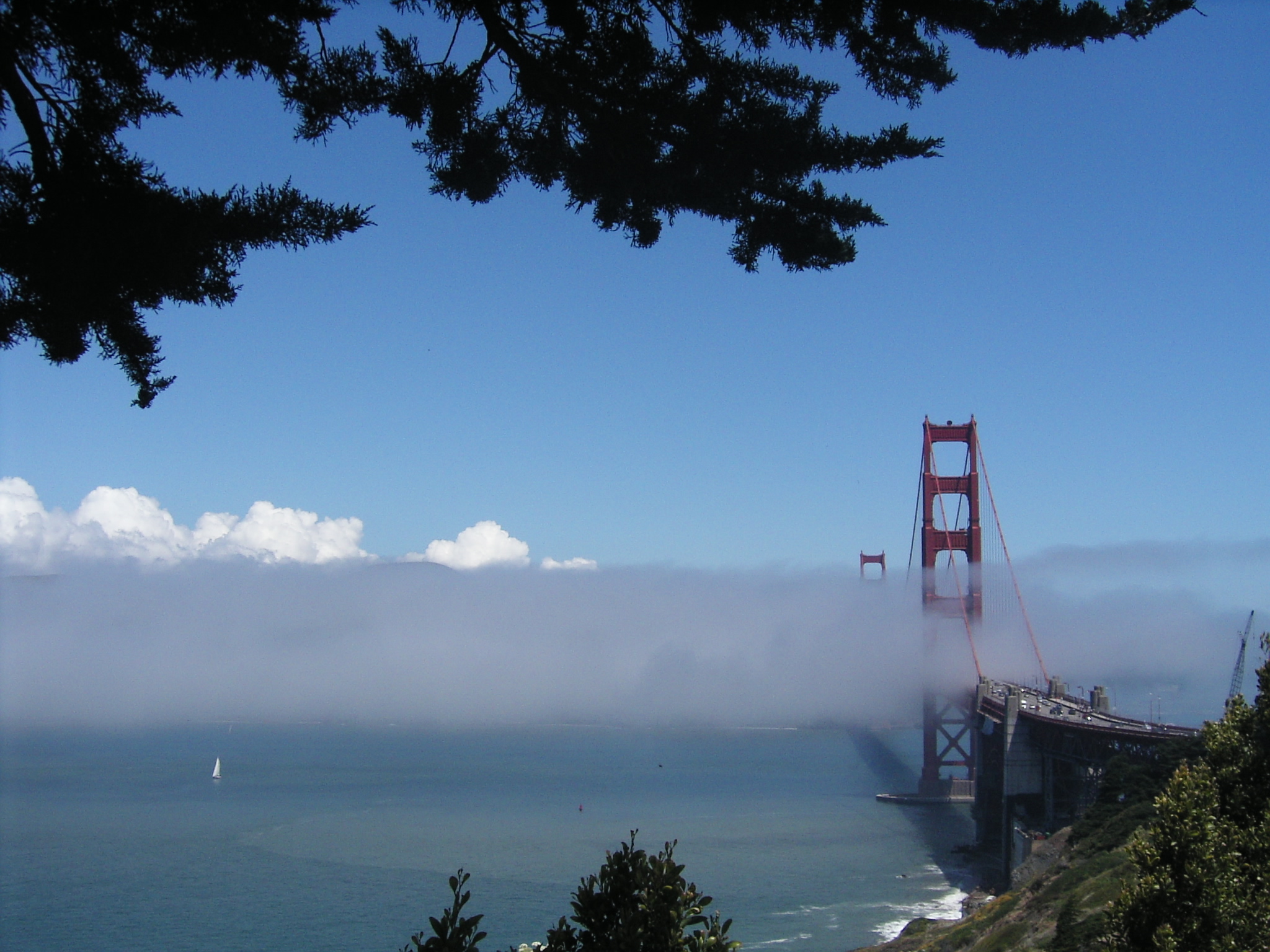 The last remnants of the fog drenching the bridge