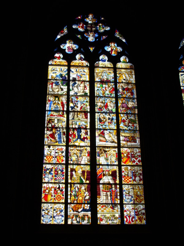 Cathedral window 20121212 1205114990
