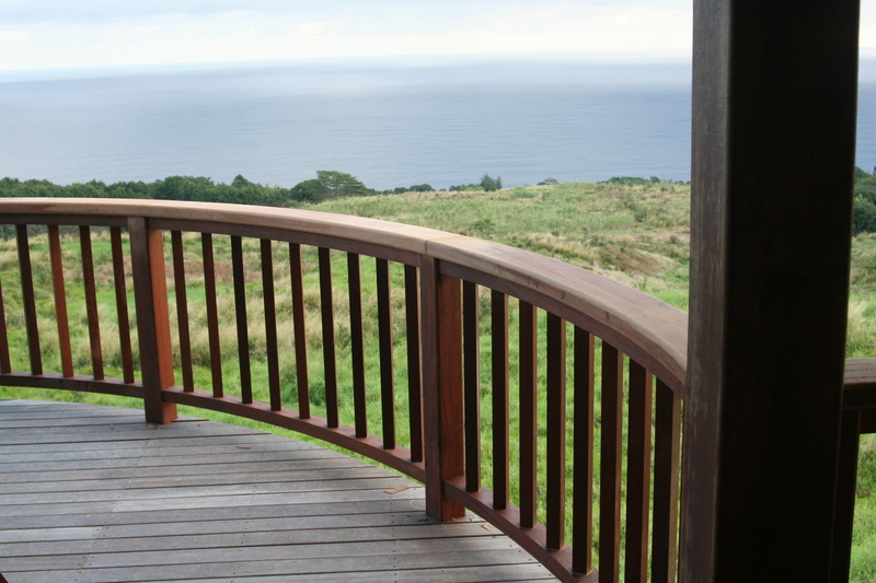 Capped bannisters