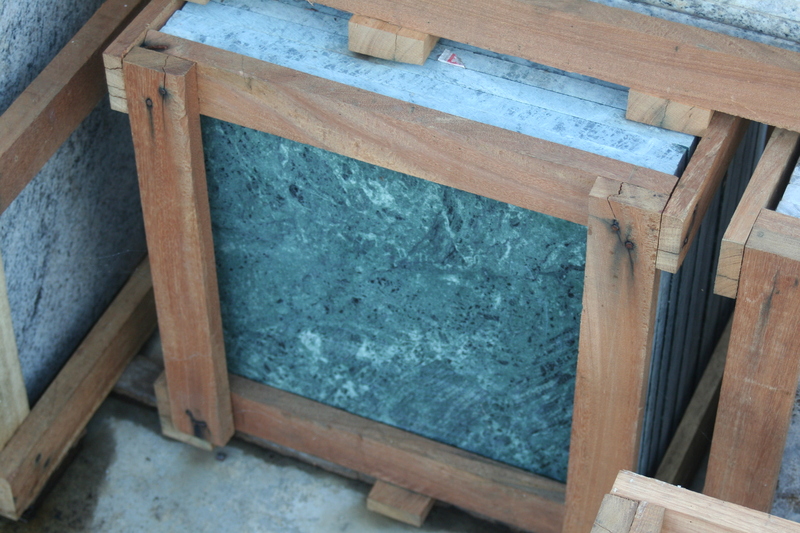 Green tile, only two crates