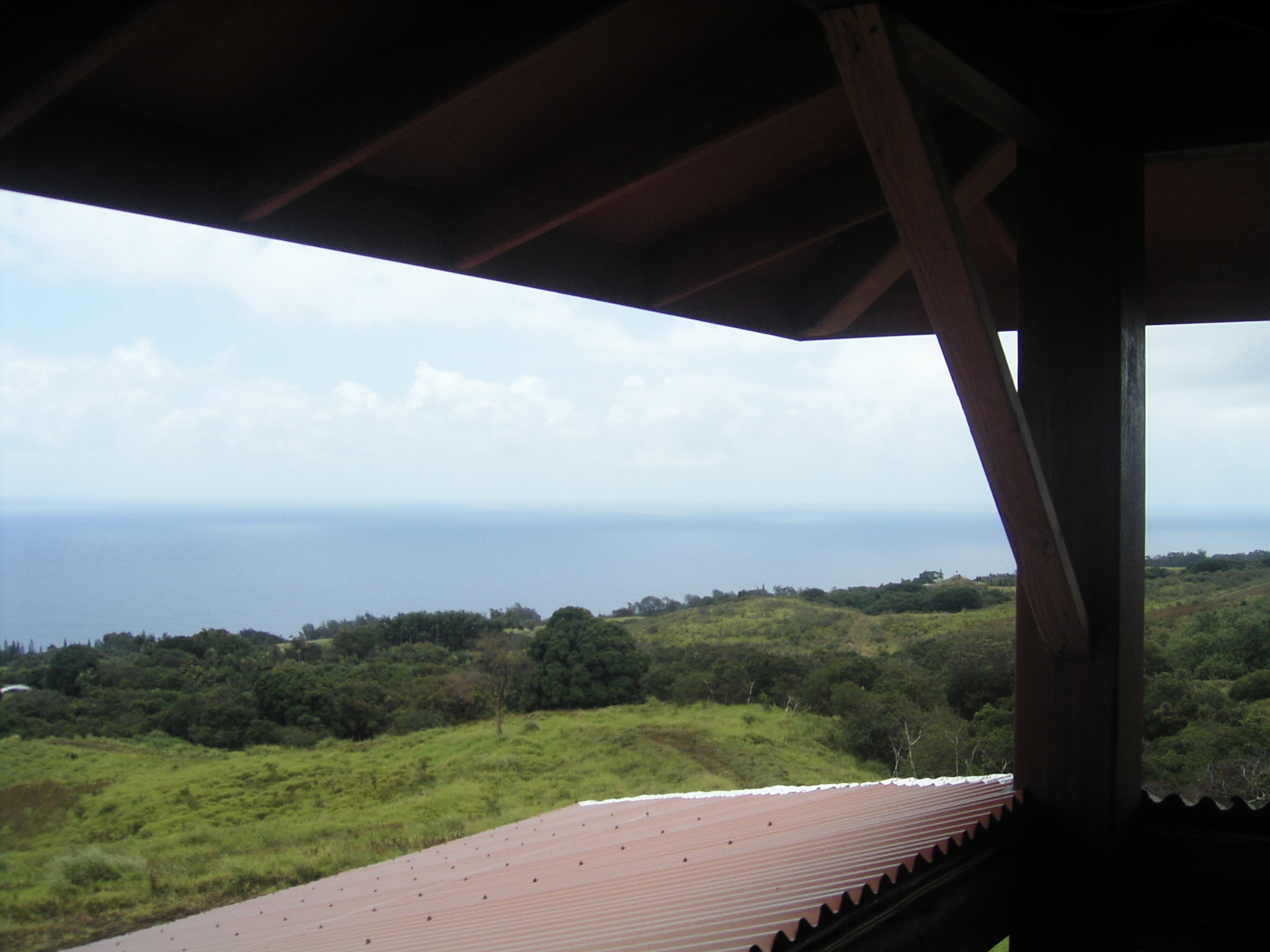 The view of the ocean with a beam