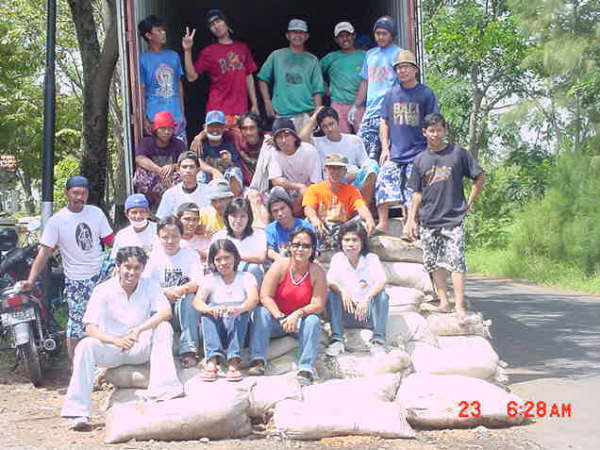 Tropicstructures crew