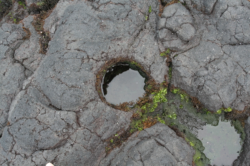 Grinding hole