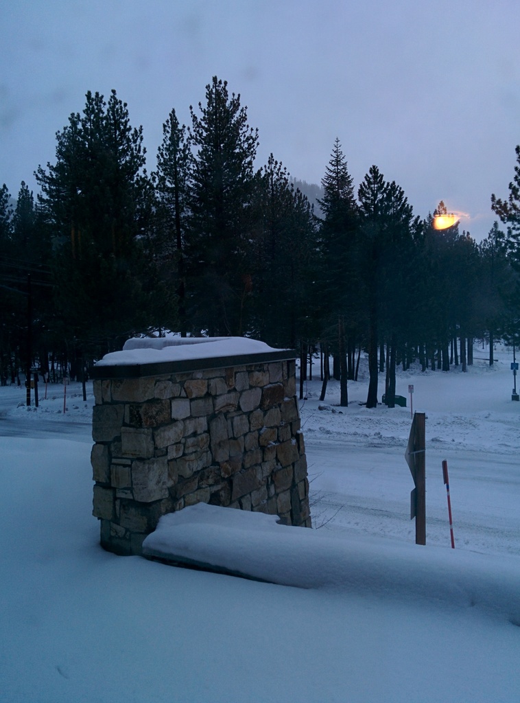2014 02 08 064621 waking up to fresh snow 20140213 2026563795
